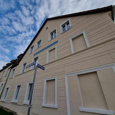 Hotel Burg Wanzleben Esterno foto