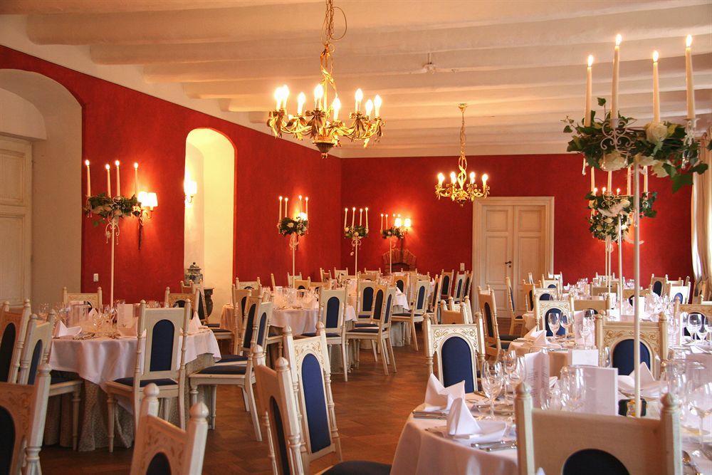 Hotel Burg Wanzleben Esterno foto